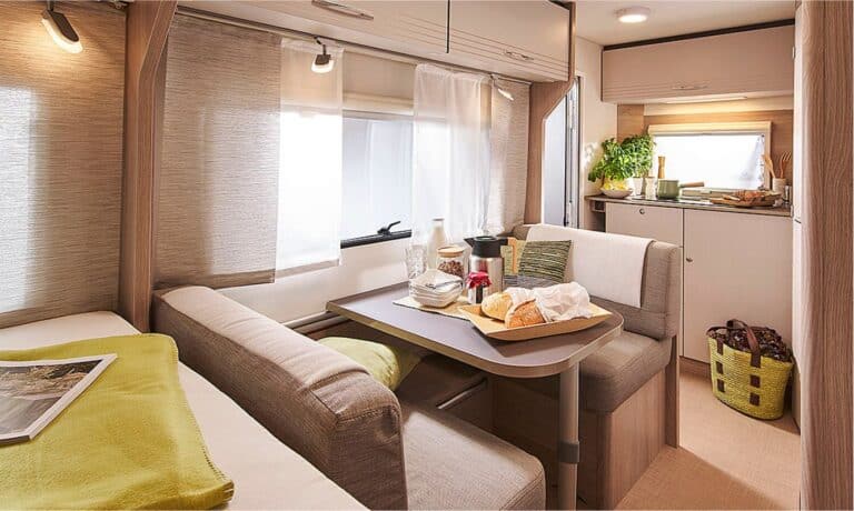 Bürstner Premio Life 425 TS innen